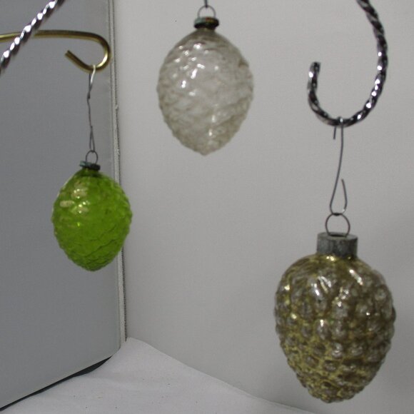 Vintage Lot of 3 Glass Pine Cone Pinecone Christmas Holiday Tree Ornaments - Picture 7 of 7